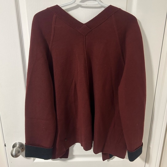 SOLD Lululemon reverse me wrap - Picture 2 of 4